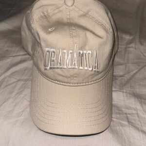 NWT‎ Beige Dramatica Hat